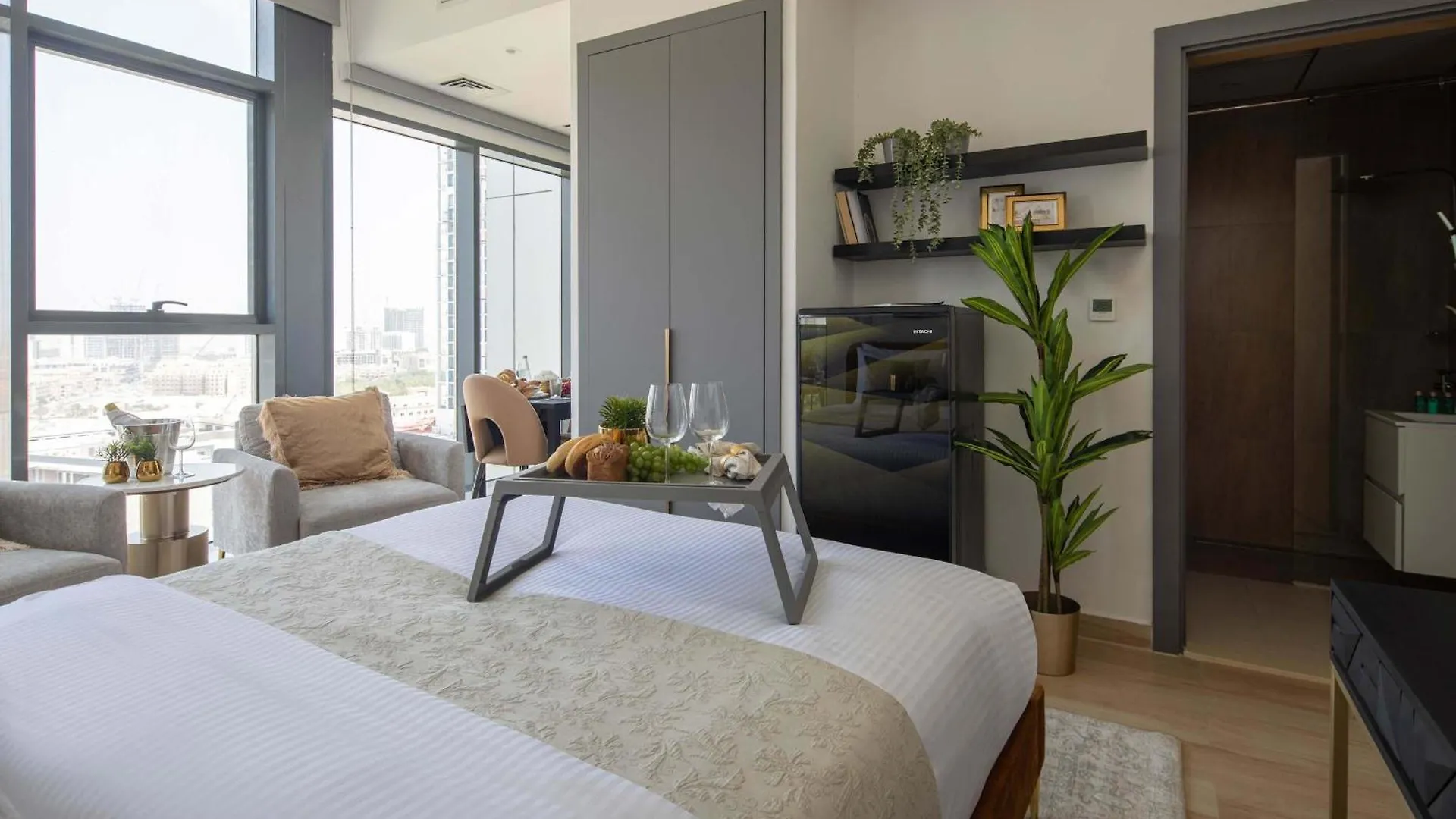 Apartment Frank Porter - Regina Tower Dubai United Arab Emirates