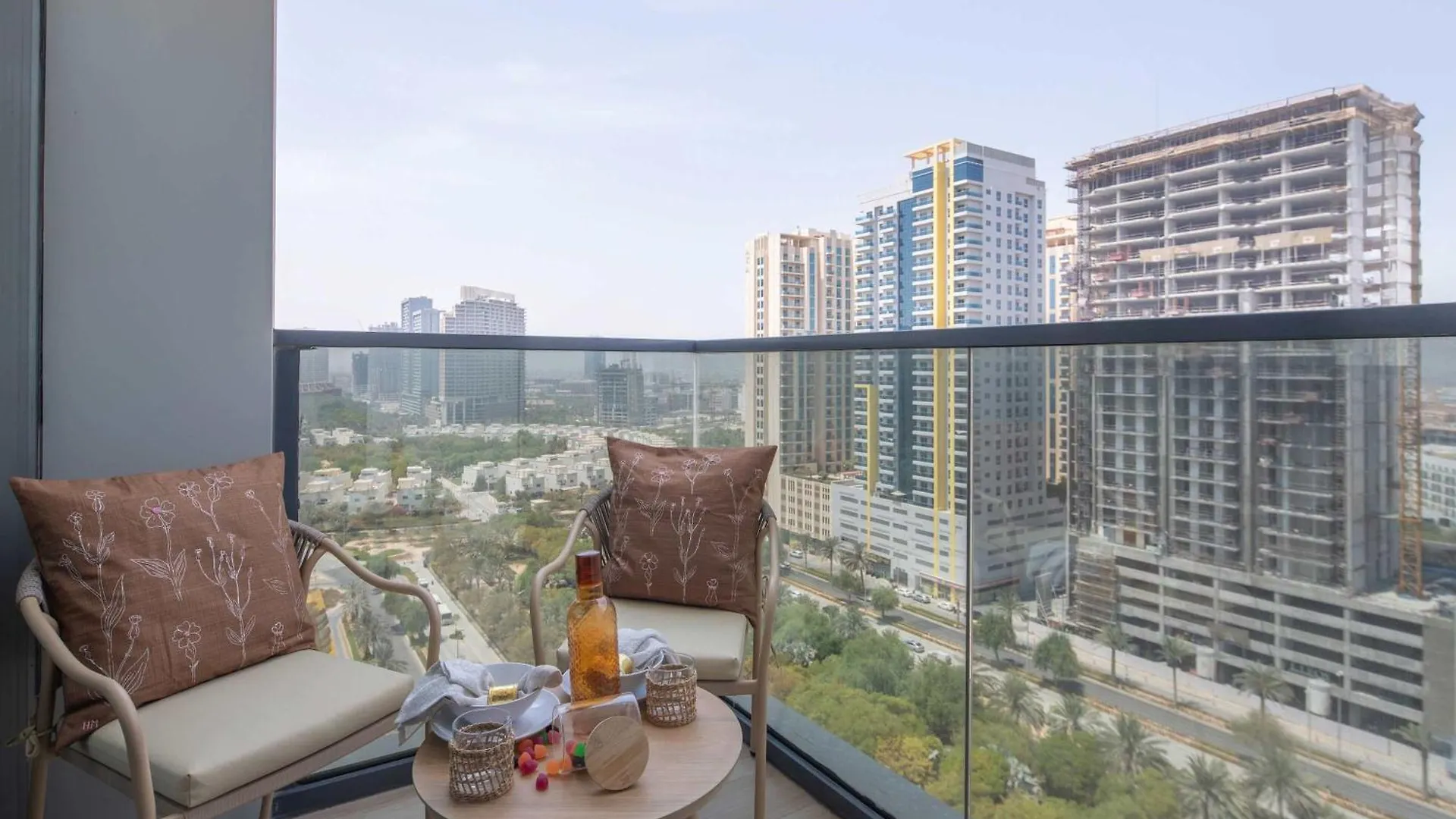 Apartment Frank Porter - Regina Tower Dubai