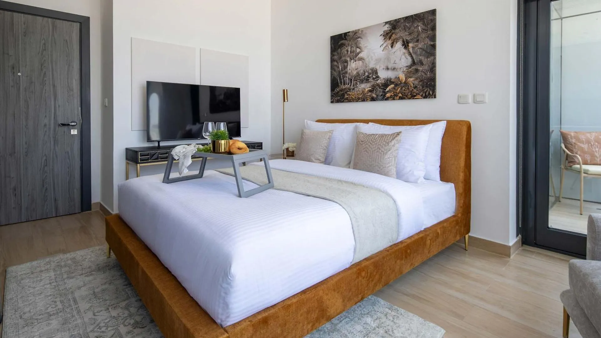 Apartment Frank Porter - Regina Tower Dubai
